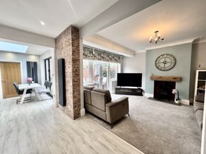 Photo 8- click for photo gallery